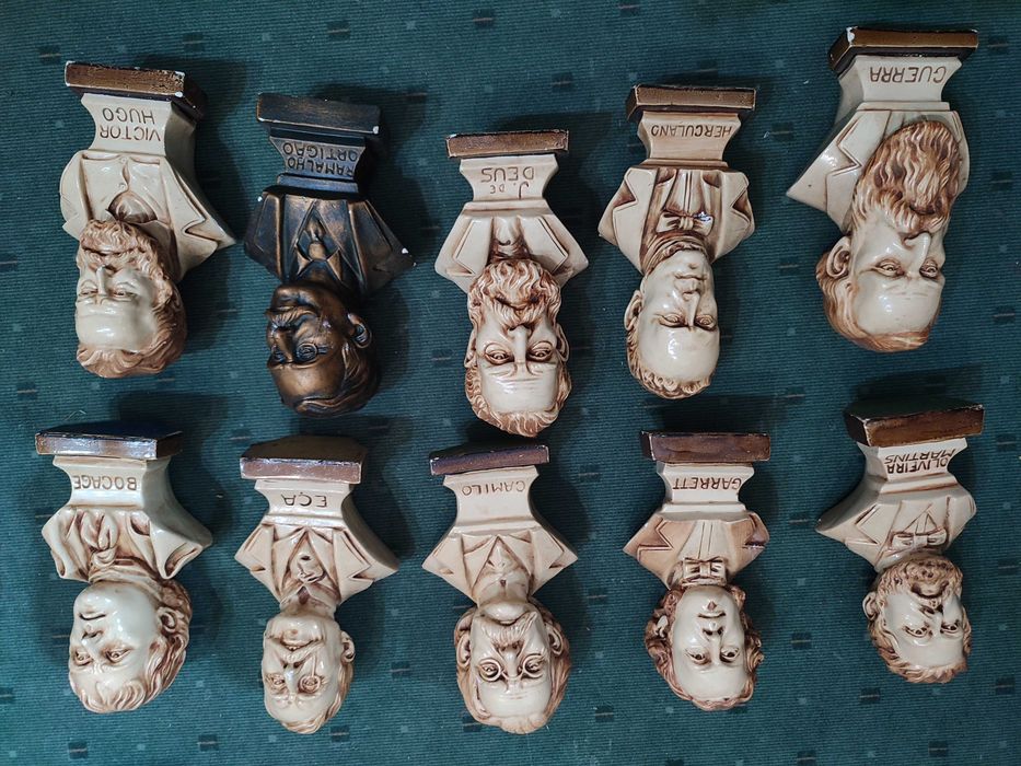 Bustos em Terracota de Escritores Famosos - Cada 15 €