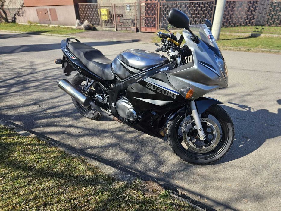 Motocykl Suzuki GS 500F