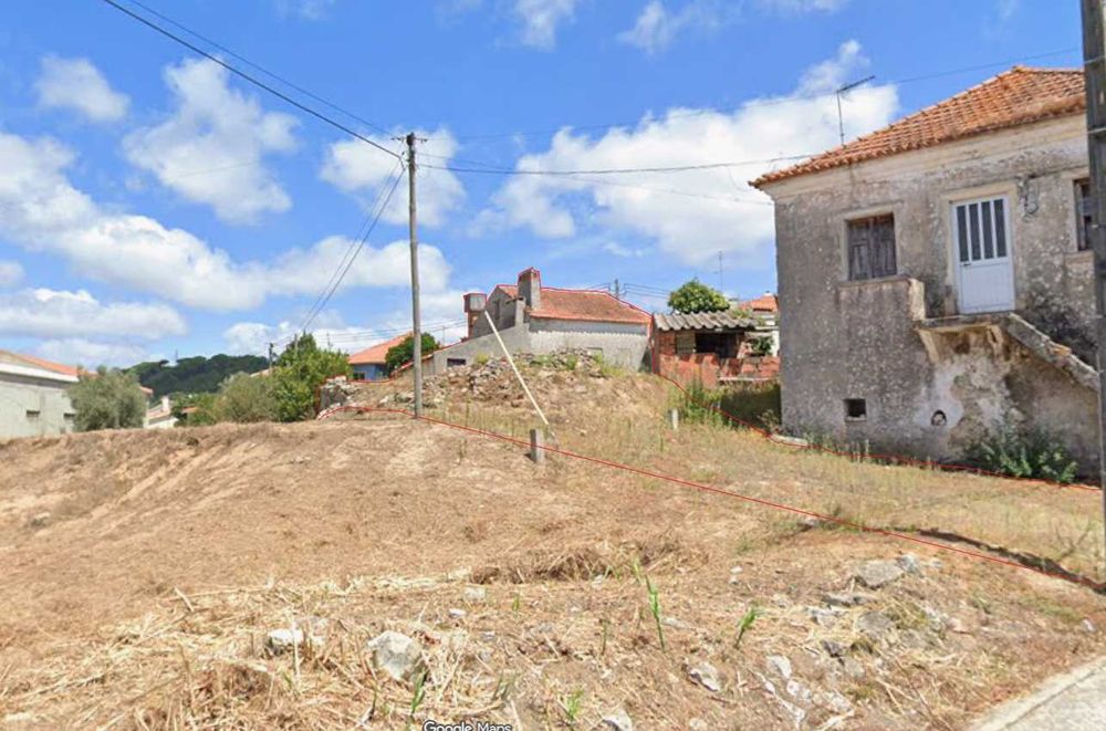 Moradia para Restaurar – Excelente Oportunidade