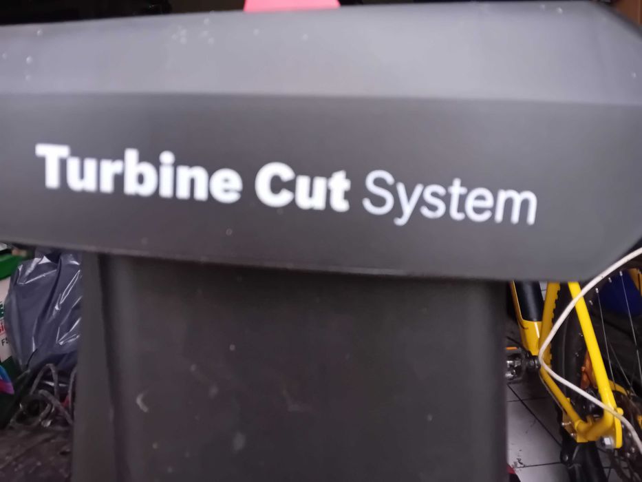 Rozdrabniacz do gałęzi BOSCH  AXT 25 TC turbine Cut system