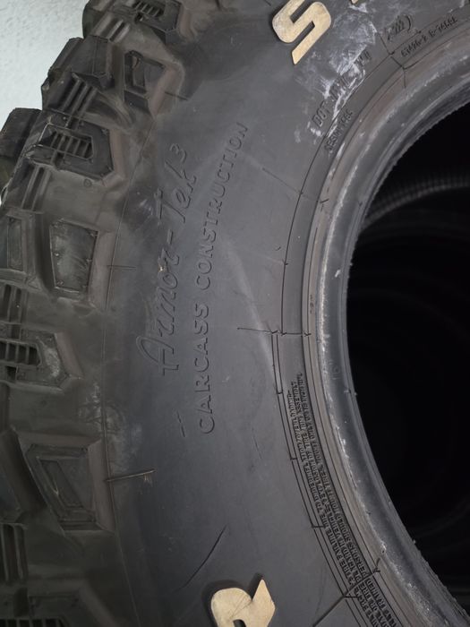 5 pneus 285/75R16 Cooper Discoverer STT Pro
