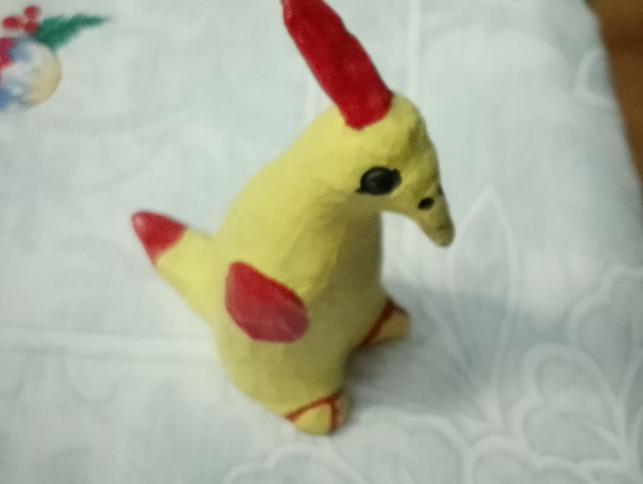 Esculturas da artista de relíquias Liberdade Sobral