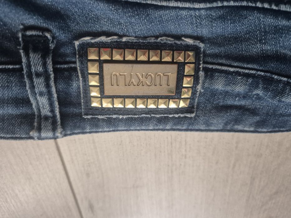 Spodnie jeansowe damskie