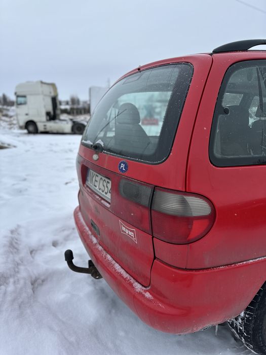 Ford Galaxy 7 osob  z Gazem  plus Hak