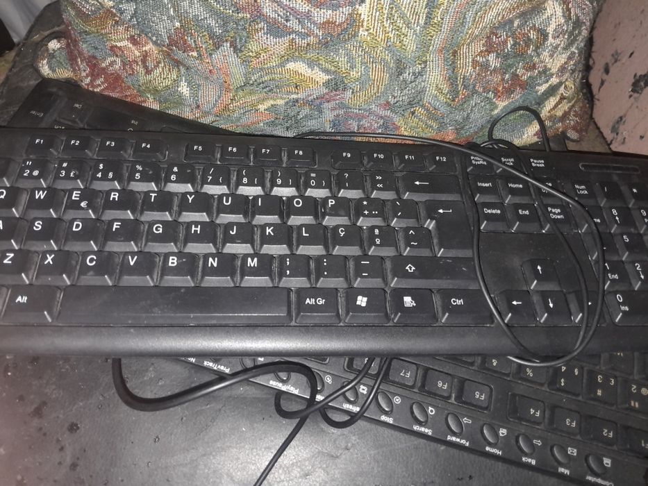 Vendo lote  informatico 30€