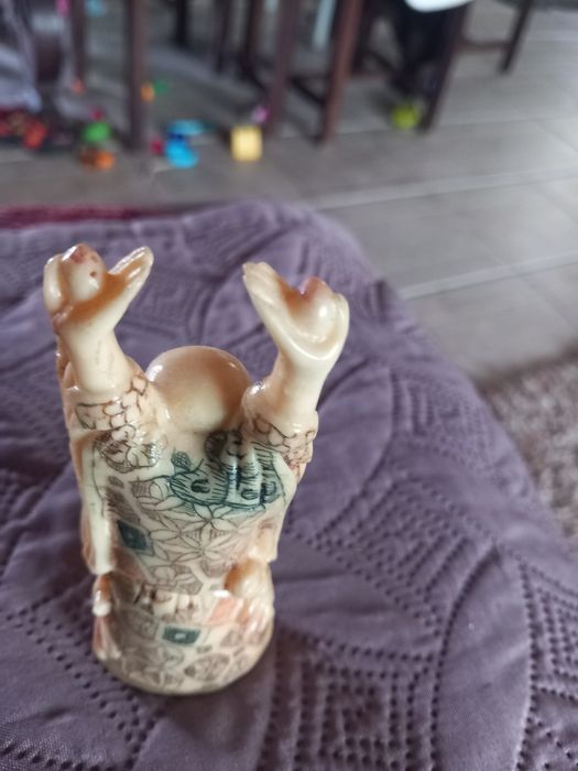 Peças de marfim antigos