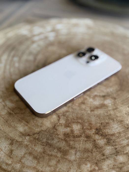 Iphone 16 pro 256gb como novo