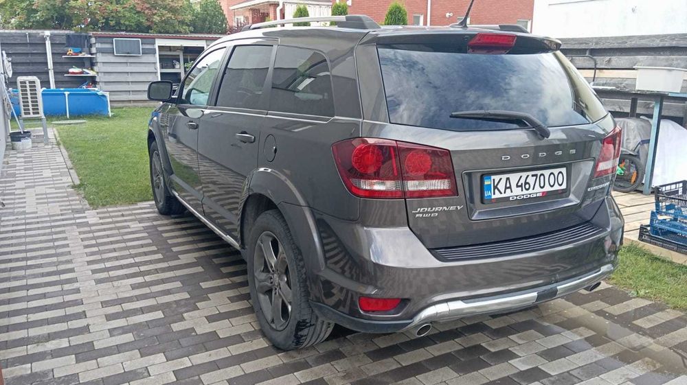 Продаю власний автомобіль Dodge Journey  у топовій комплектації Crossroad