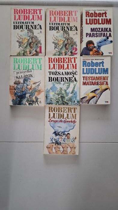 Robert Ludlum zestaw 7 książek.Ultimatum Bourne'a. Tożsamość Bourne'a.