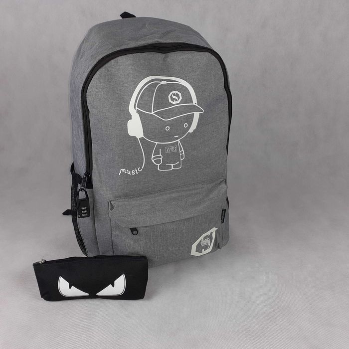 Plecaki fluorescencyjne z piórnikiem - świecą w ciemności !