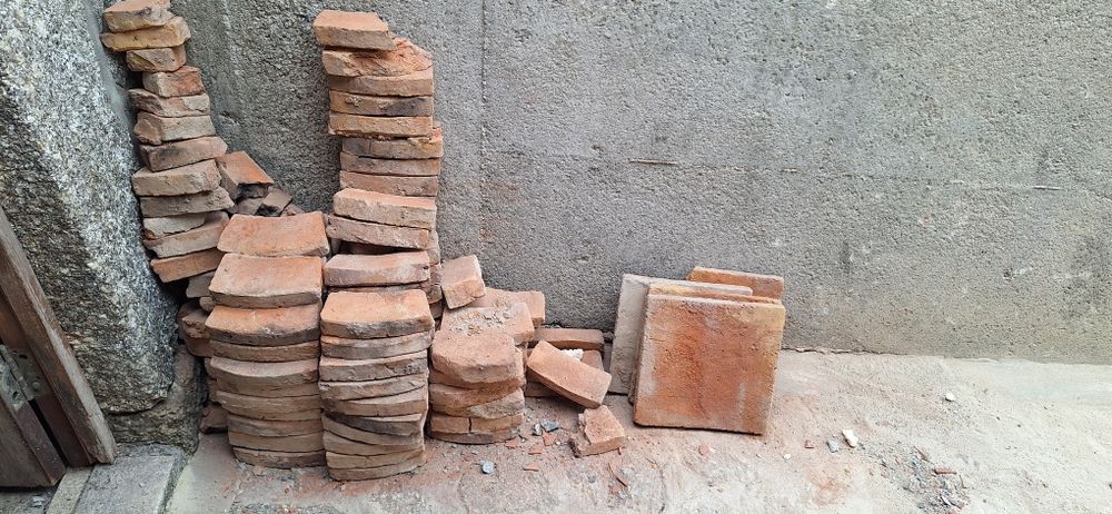 Tijolo burro para forno antigo