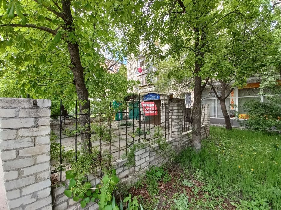 Фаворит у продажу, комерційне приміщення 260м², вул. Героїв-Рятувальни