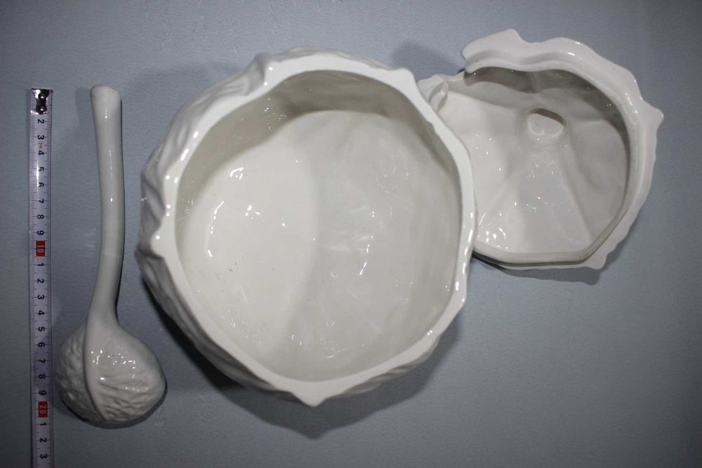 Terrina Couve repolho - c/ Concha - Loiça branca - Secla