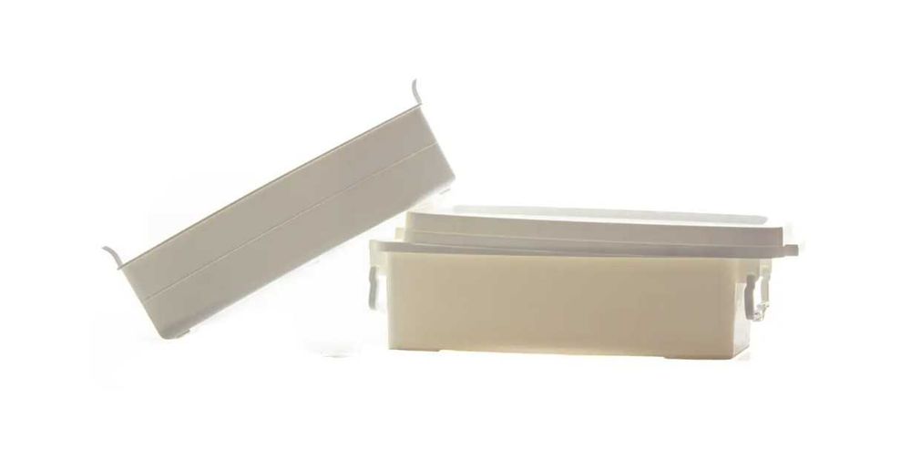 Ємність - контейнер, 3 л для проведення хімічної стерилізації .