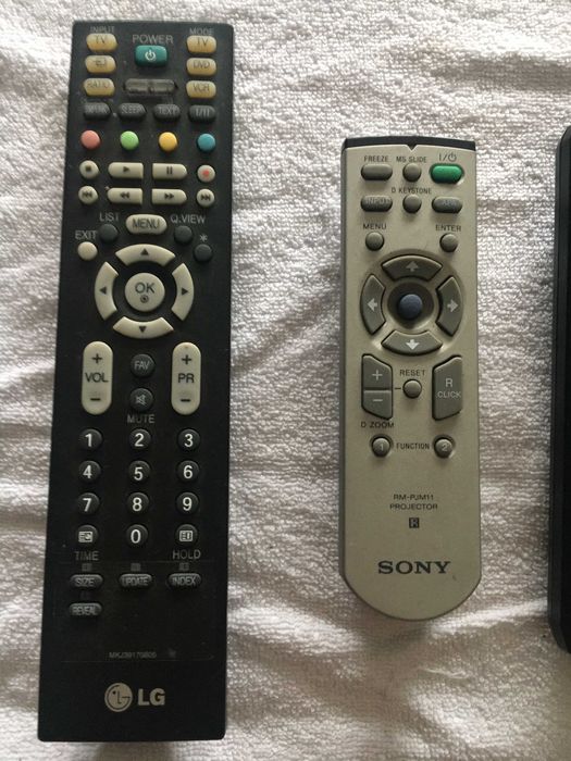 Various TV and Hi-Fi Remote Controls64751029400833121