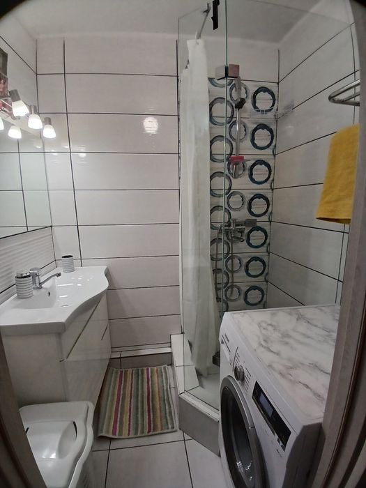 Вокзал .подобово .пару годин .Коротка звітні документи