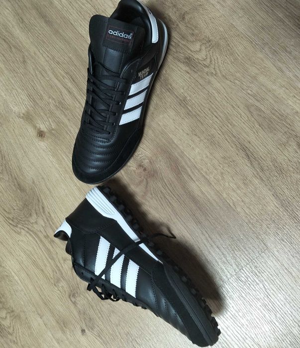 Sapatilhas Adidas Copa Mundial