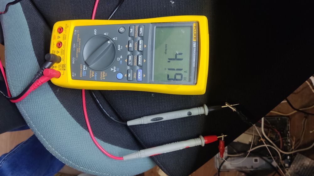 Fluke 789 processmeter