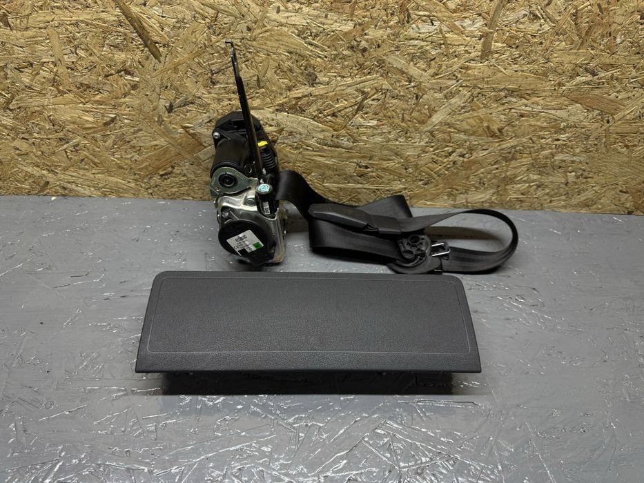 Ремень, подушка колени пасажира, правая Audi A4 B9, A5