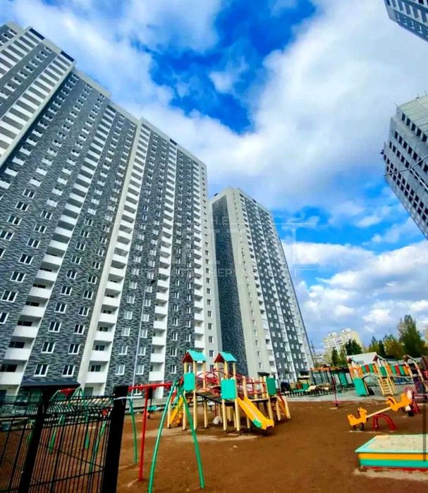 Продаж комерційне приміщення площею 77.7 м2 в ЖК Навігатор 2