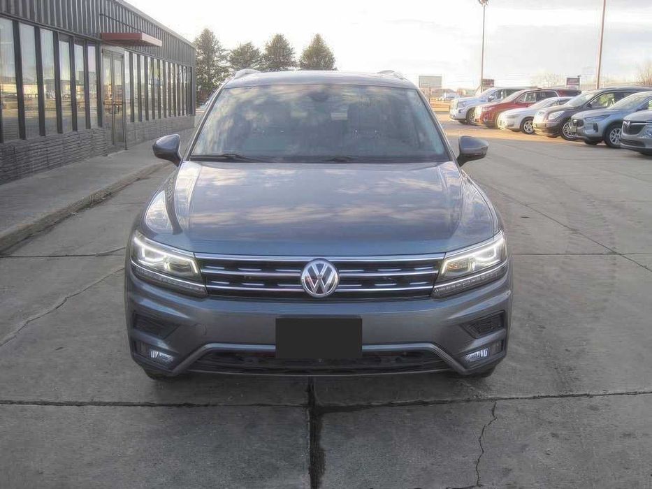 Volkswagen  Tiguan SEL      2019