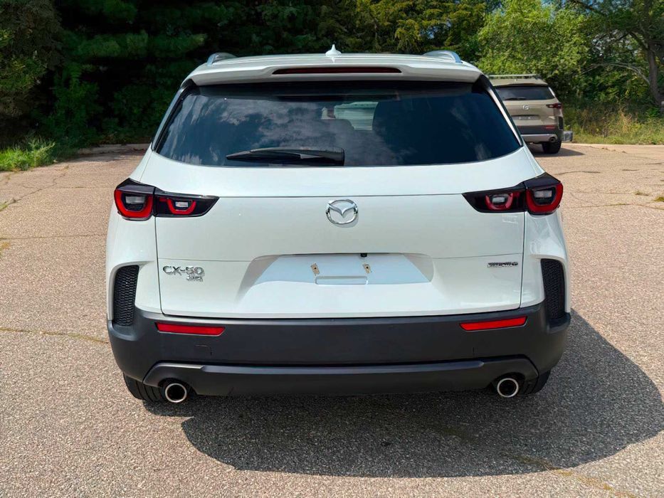 Mazda CX-50 S Premium      2024