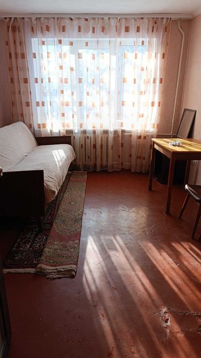 1 кімната в сімейному гуртожитку