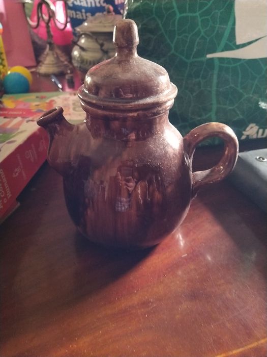 Teapot.                 .437155557320970240