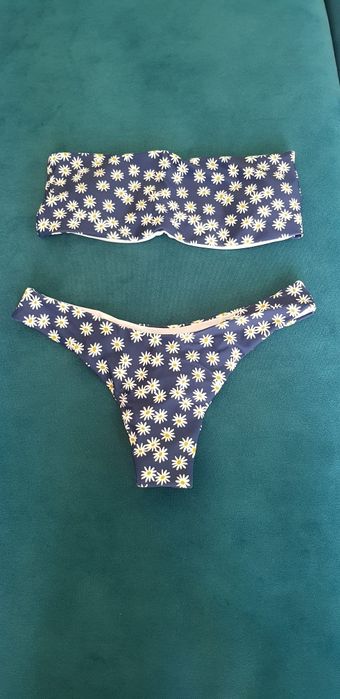 Varios bikinis em bom estado
