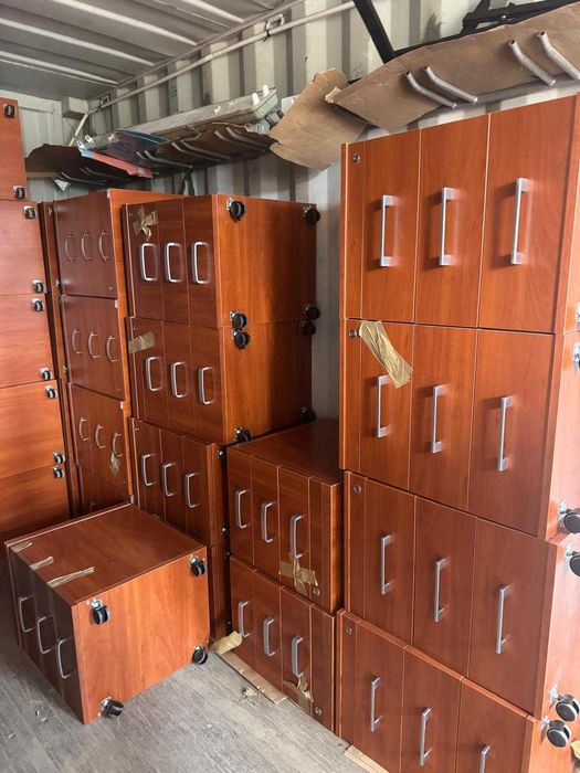 Kontenerek pod biurko przybornik jezdny na kółkach do biura domu hotel