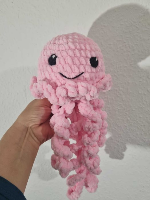 Meduza na szydełku