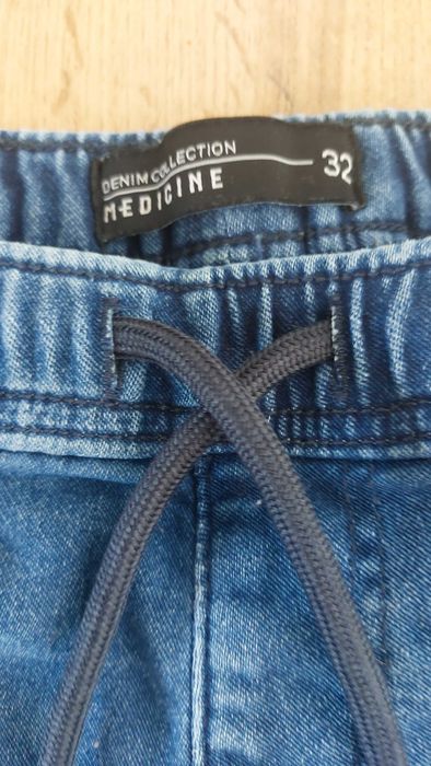 krótkie spodnie jak jeansowe Medicine 32