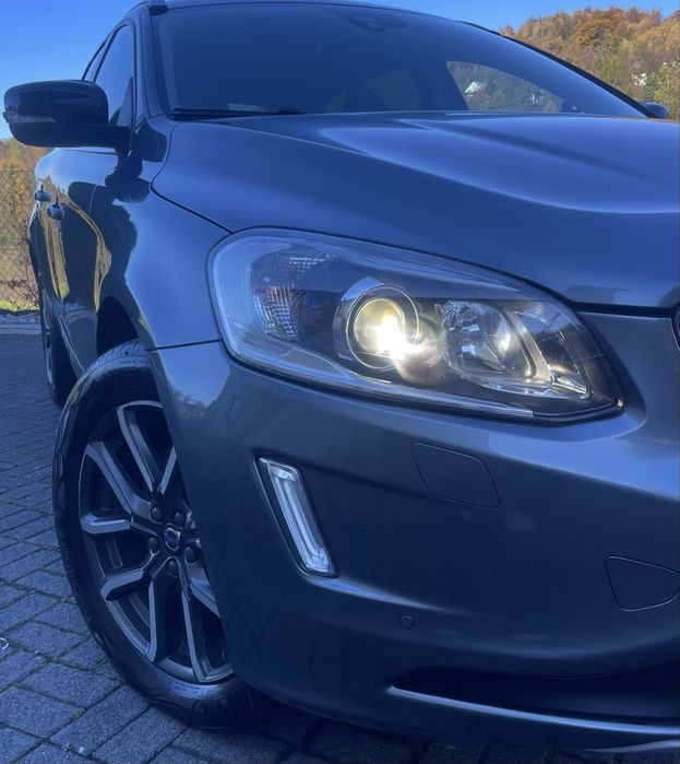 Volvo XC60 T6 2017r