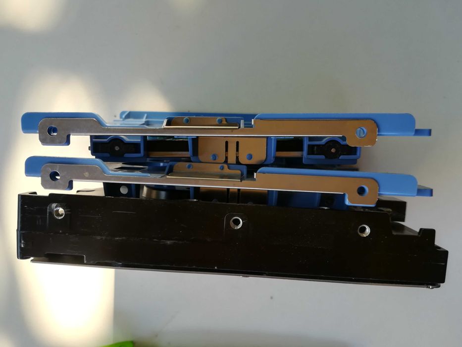 корзины салазки переходники  для жестких дисков  DELL