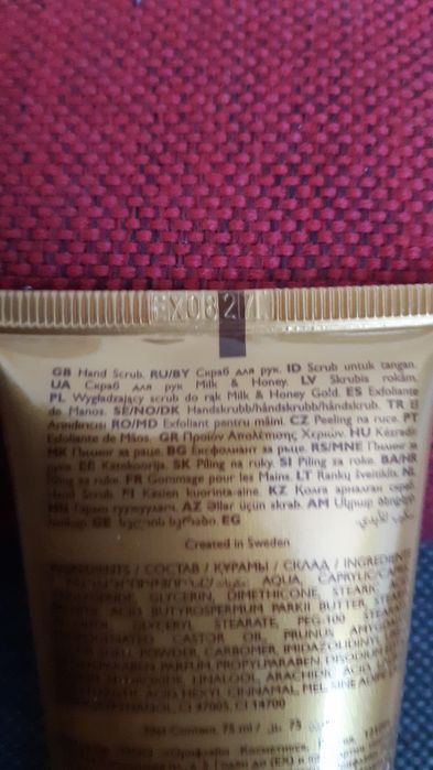 Scrub do rąk Milk&Honey Oriflame