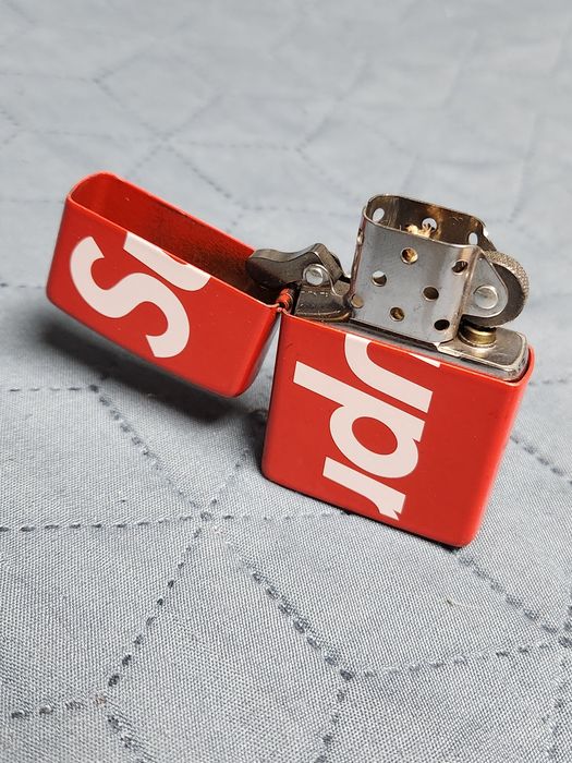 Zippo x supreme zapalniczka