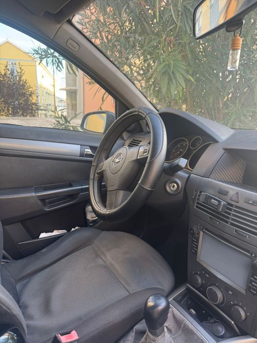Opel Astra H 2005 LER ANUNCIO