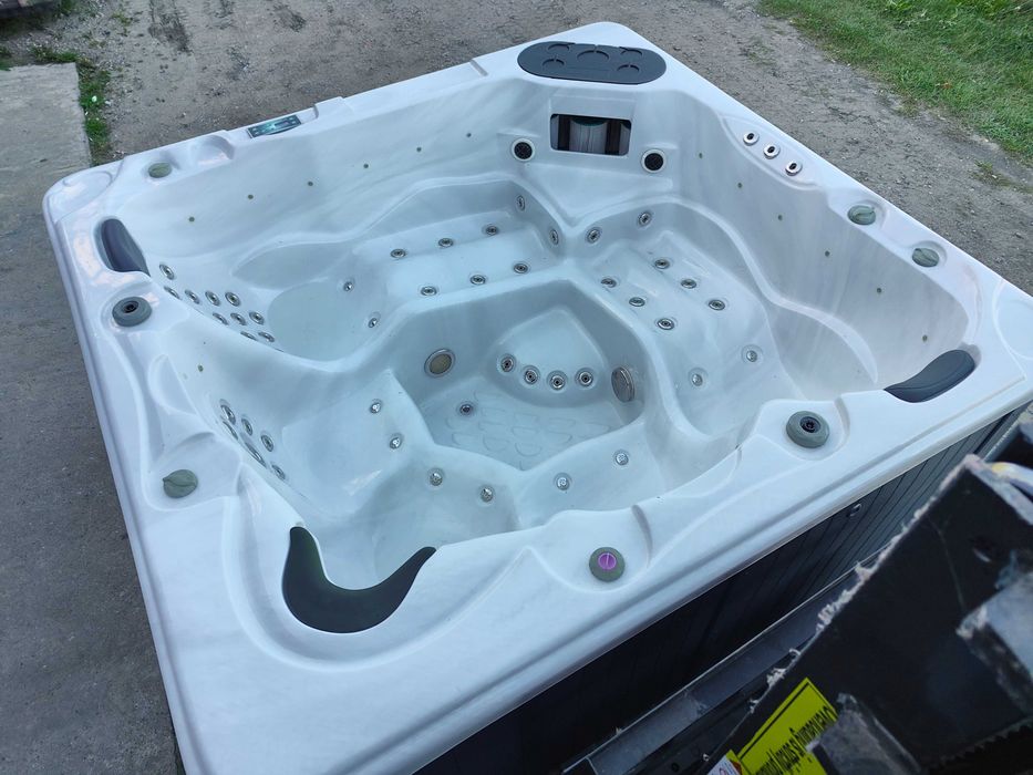 Wanna spa , mini basen ogrodowy całoroczny,  jacuzzi , BALBOA