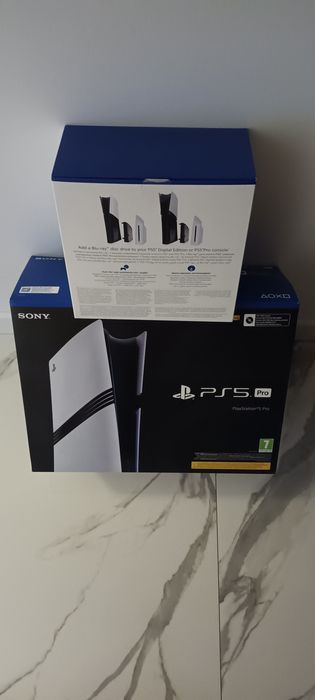 PlayStation 5 pro 2TB+napęd Blu-ray+2 pady+ubezpieczenie+gratis; gwarancja, dowód zakupu