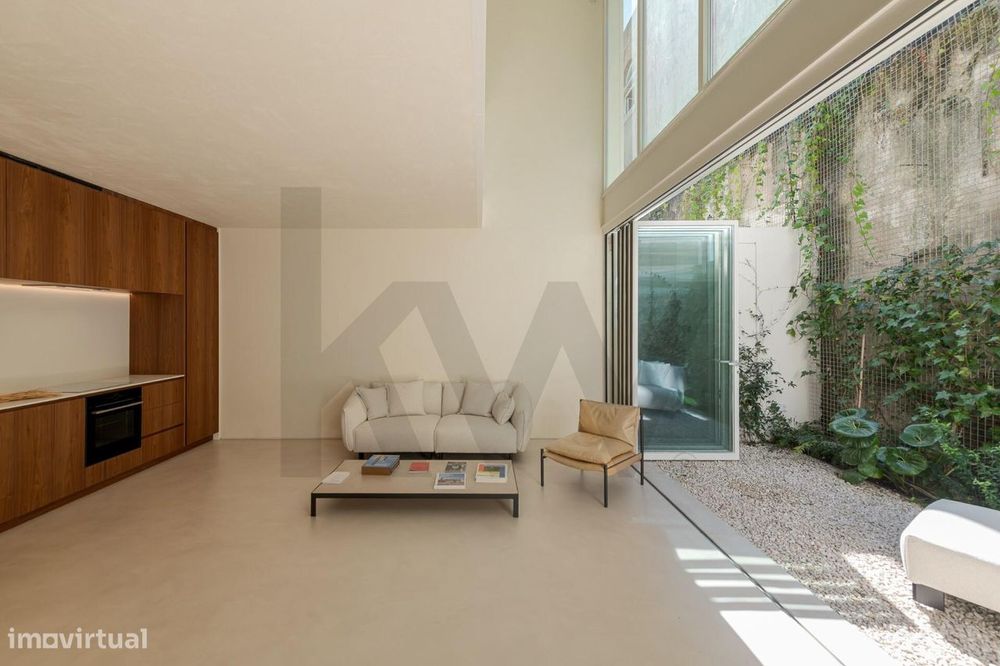 Moradia contemporânea (construção nova) no coração de Marvila