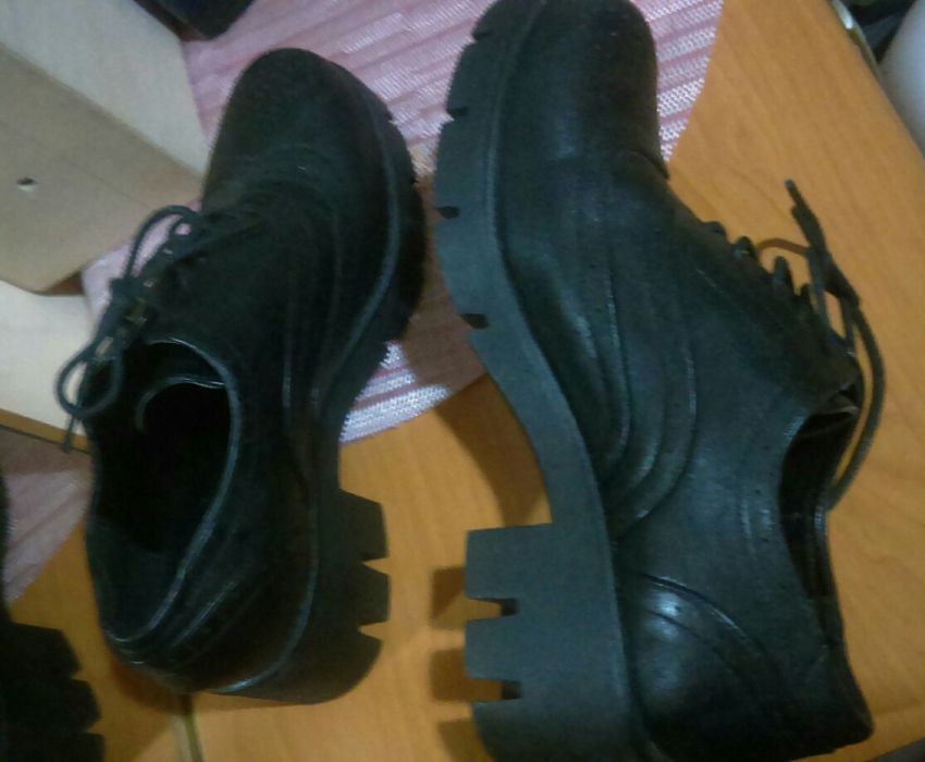 Buty damskie    .