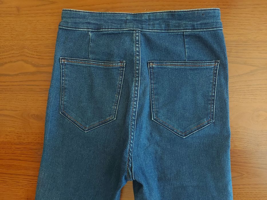 Jeansy z rozdarciami Sinsay Denim collection rozm. 36