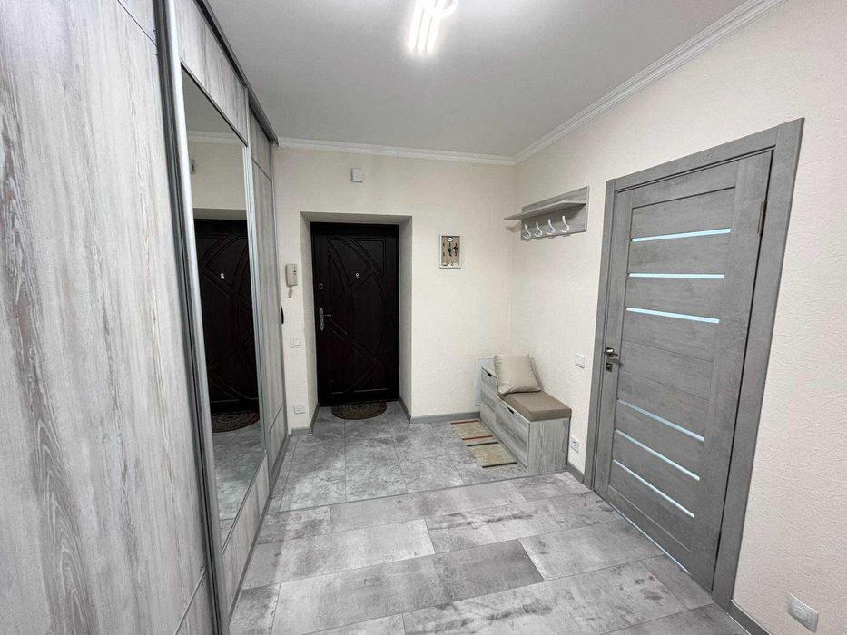 2к квартира На Озерній біля Агори