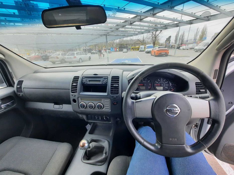 Nissan Navara • 2.5 Diesel • Повний привід • Свіжепригнана