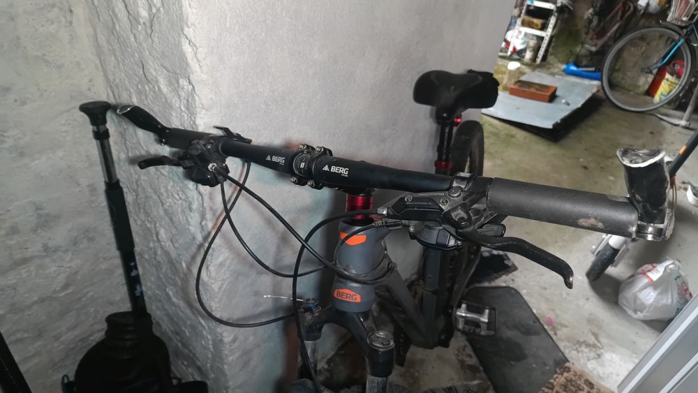 Bicicleta Berg vertex 390