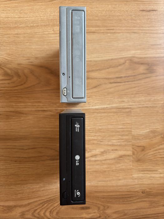CD-ROM , rw , lg