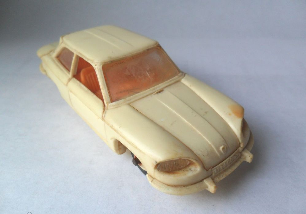 Модели машинок Bertone, Iso, Maserati, Ferrari, Opel, Fiat  СССР 1:43