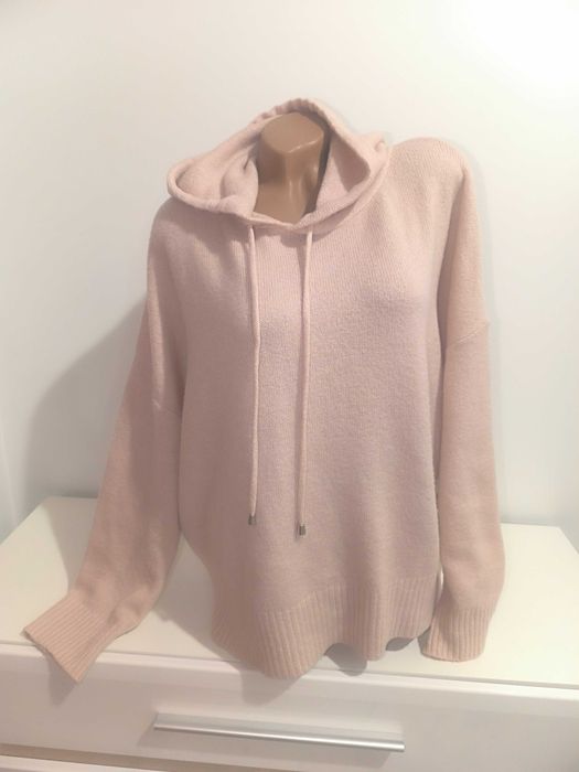 Светр з капюшоном 52-54 розмір пудрового кольору