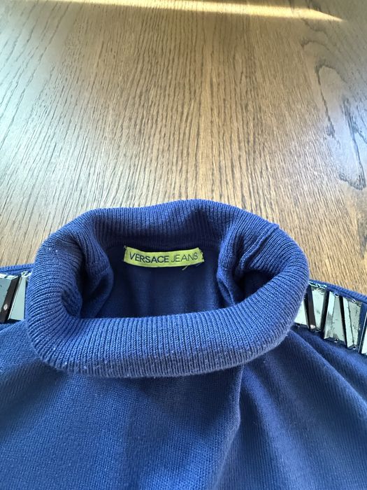 Sukienka dzianinowa Versace Jeans