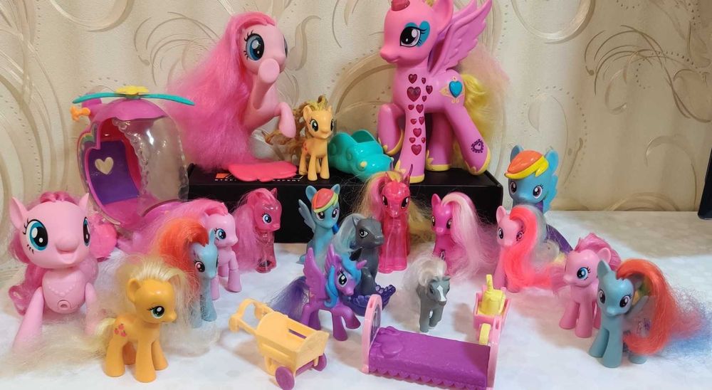 Любимые пони, Hasbro